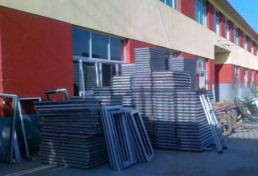 “赊”出来的财富 穷孩子靠铝合金门窗加工创2亿销售额